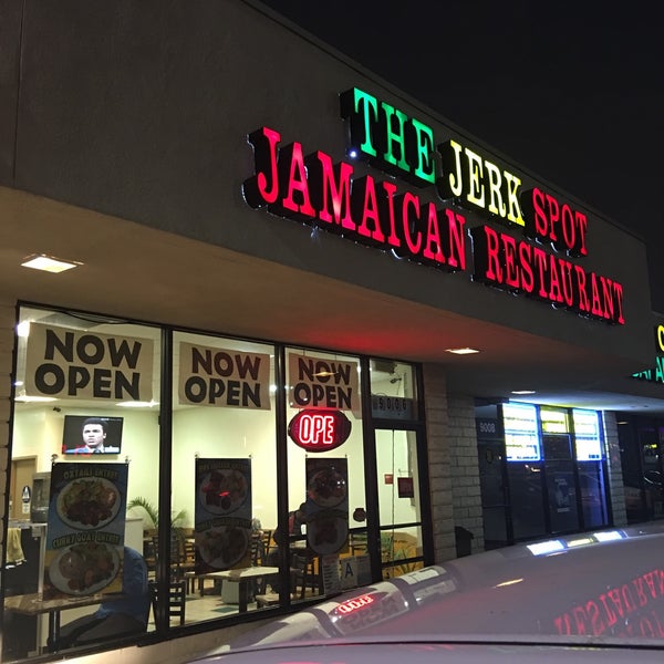 6/5/2016에 Mark W.님이 The Jerk Spot Jamaican Restaurant에서 찍은 사진