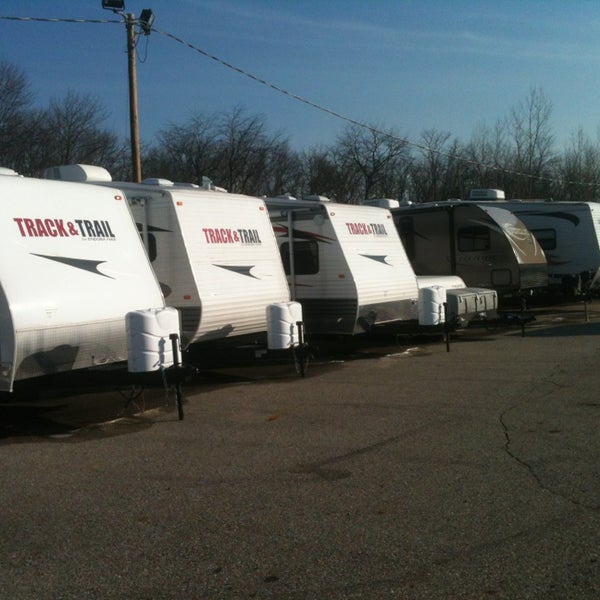 Mount Comfort RV - Automotive Shop in Greenfield
