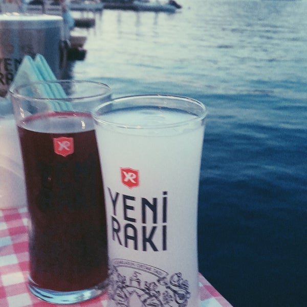 Das Foto wurde bei Delice Restaurant von Sinem Ç. am 7/13/2019 aufgenommen