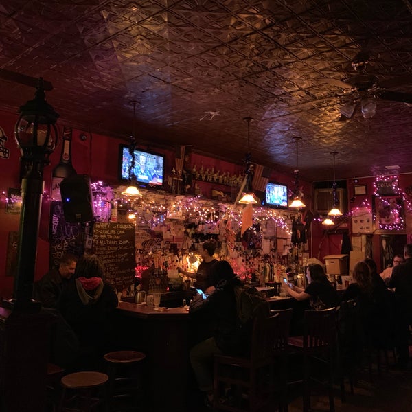 11/22/2018 tarihinde Robert R.ziyaretçi tarafından Iggy&#39;s Keltic Lounge'de çekilen fotoğraf