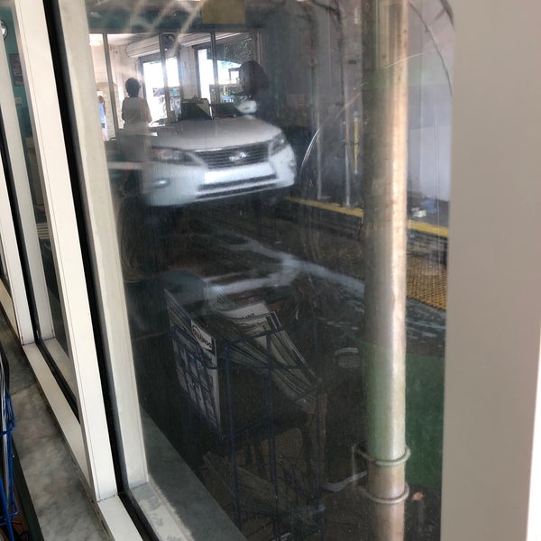 Oviedo Car Wash & Detailing Center Lavado y detallado de coches en Oviedo