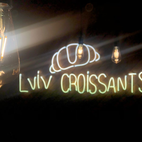 Foto diambil di Lviv Croissants oleh Zafer A. pada 3/4/2020