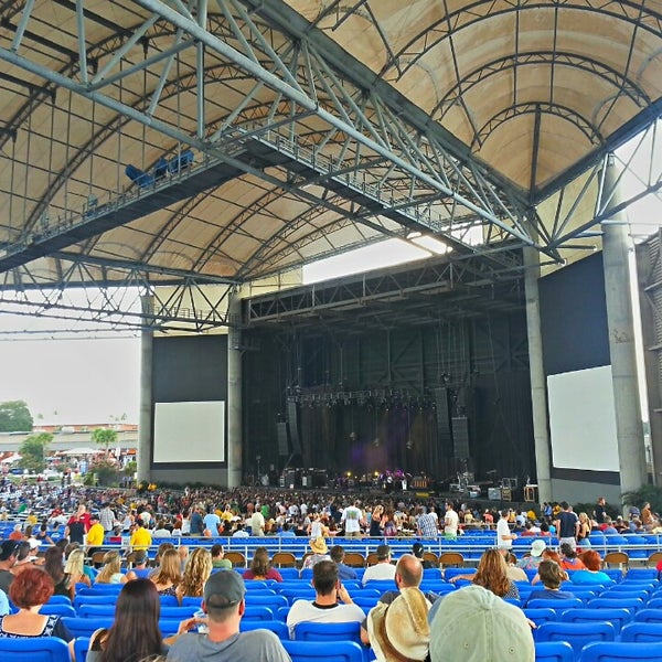 MIDFLORIDA Credit Union Amphitheatre Tampa'da Müzik Mekanı