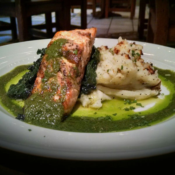 Try the Salmone Salsa Verde (Grilled salmon, garlic mashed potatoes & spinach, Italian salsa verde).