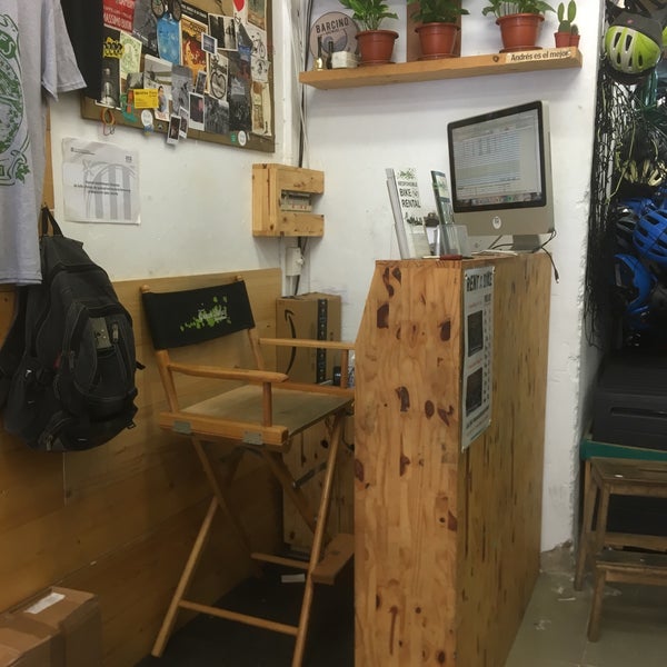 Photo taken at Green Bikes Barcelona Rentals &amp; Tours by Agis H. on 5/26/2018