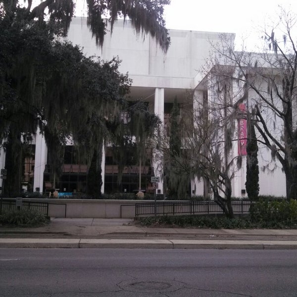 Foto tirada no(a) Museum Of Florida History por Beth Y. em 12/25/2013