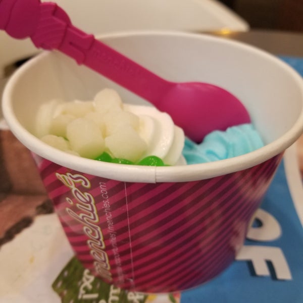 Menchie's WilshireMontana 22 tips