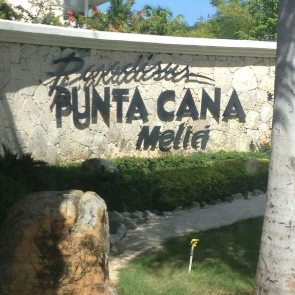 Photo taken at The Reserve at Paradisus Punta Cana Resort by Pauhilma G. on 9/22/2012