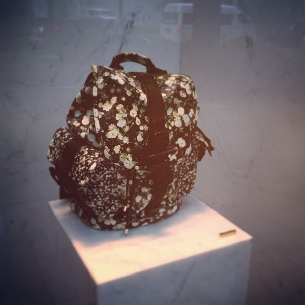 Givenchy 表参道 神宮前 1 Tip From 114 Visitors