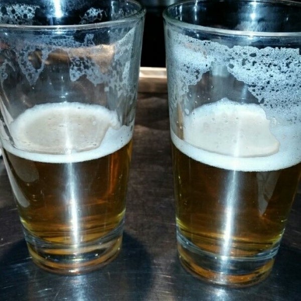 Foto tirada no(a) T C&#39;s Pub &amp; Grub por Beer Girl S. em 8/16/2014