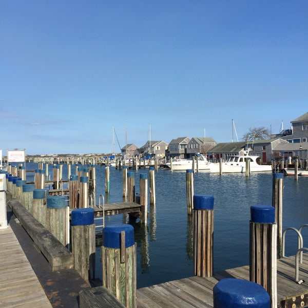 รูปภาพถ่ายที่ Nantucket Boat Basin โดย Thomas B. เมื่อ 4/24/2015