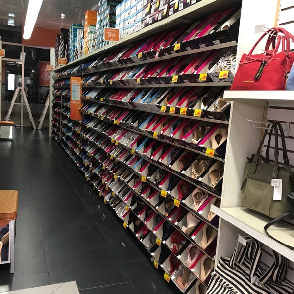 pay less shoe store near me