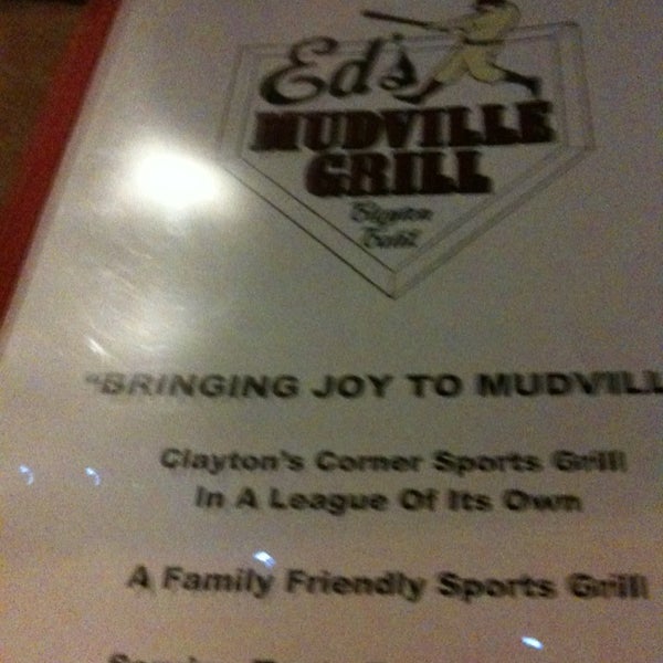 Foto tirada no(a) Ed&#39;s Mudville Grill por Lance R. em 3/29/2013