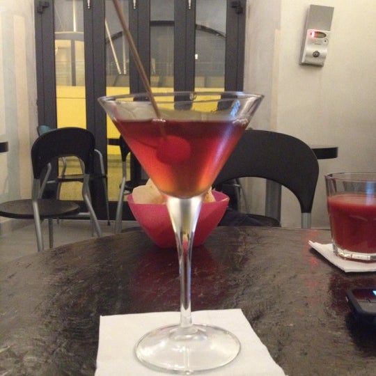 11/16/2012にcixxがThe Balance Cocktail Barで撮った写真