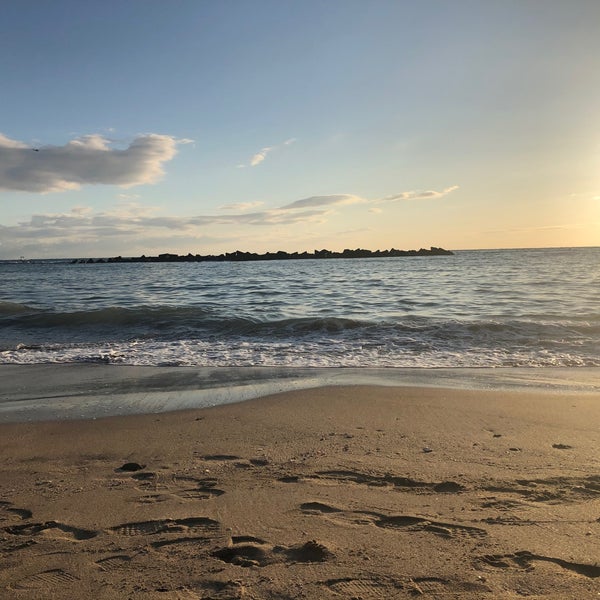 Photos At 勝浦中央海水浴場 勝浦市 1 Tip From 96 Visitors