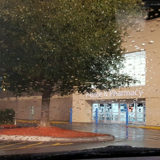 Foto di Walmart Supercenter Kinston, NC