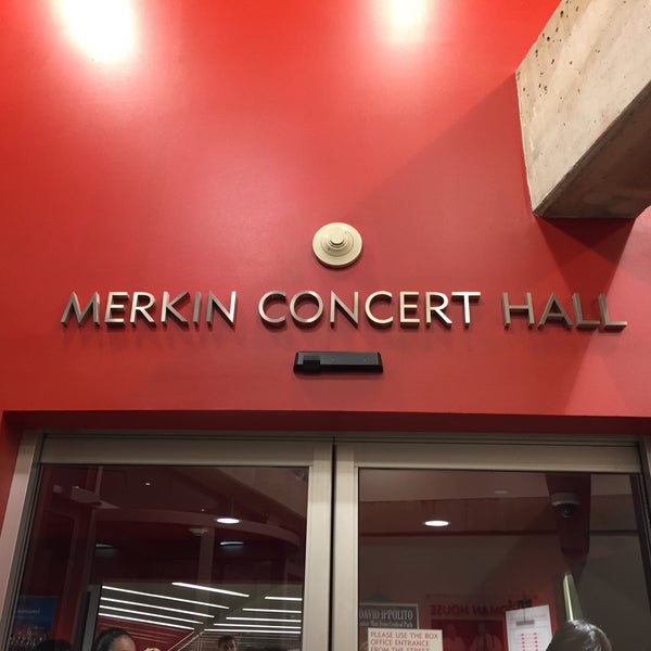 Снимок сделан в Merkin Concert Hall пользователем Angela K. 12/4/2016