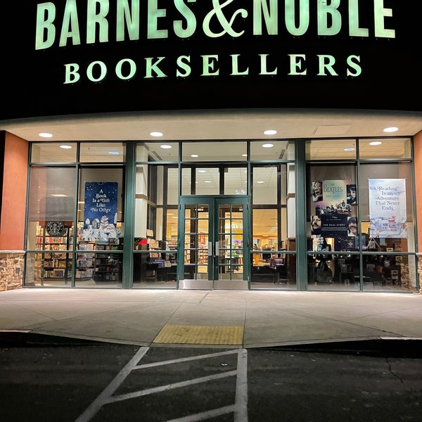 Barnes & Noble Bookstore in Victorville