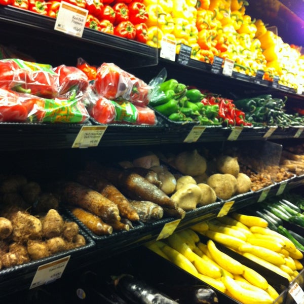 whole foods lakewood wa
