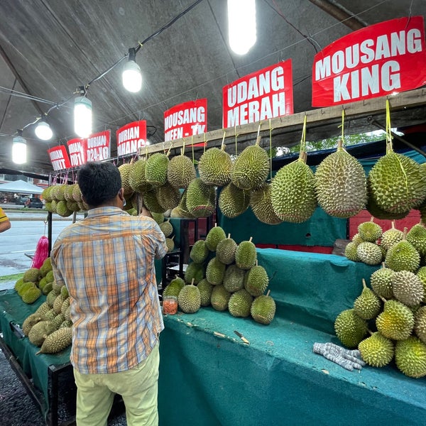 Gerai Durian Market In Wangsa Maju