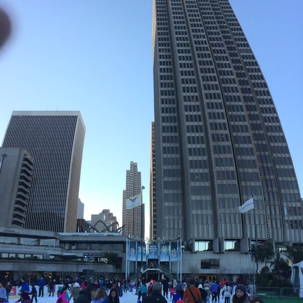 Photo taken at The Holiday Ice Rink at Embarcadero Center by Igor B. on 1/1/2015