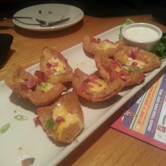 Photo taken at BJ&#39;s Restaurant &amp; Brewhouse by Kathy F. on 11/15/2012