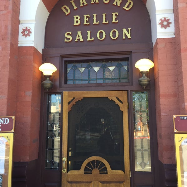 รูปภาพถ่ายที่ Diamond Belle Saloon โดย John S. เมื่อ 6/16/2017