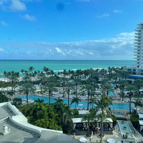 Photo taken at Fontainebleau Miami Beach by AO on 12/9/2023