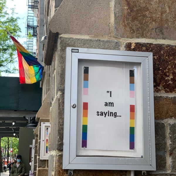 Photo prise au The Lesbian, Gay, Bisexual &amp; Transgender Community Center par yoojeen le5/4/2021