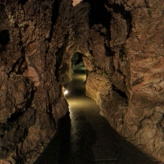 11/7/2012 tarihinde Юрий С.ziyaretçi tarafından Szemlő-hegyi-barlang'de çekilen fotoğraf