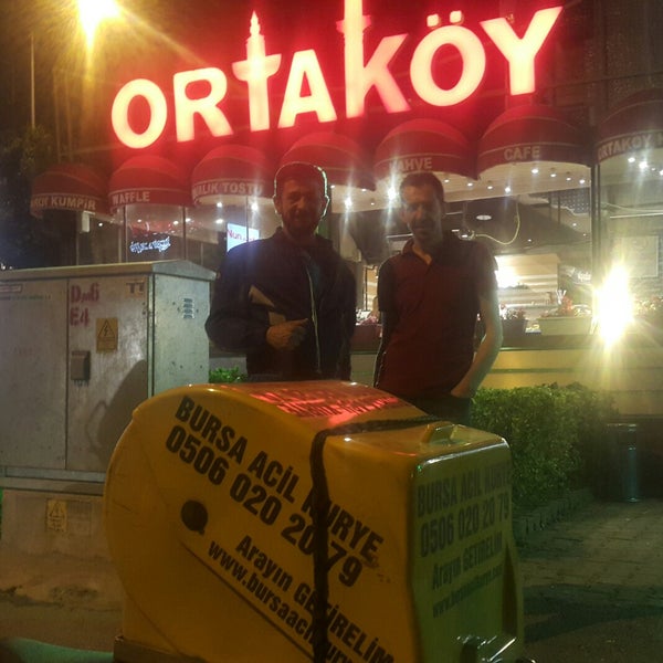 Foto tirada no(a) Ortaköy Kumpir &amp; Waffle por Bursaacilkurye em 6/16/2018