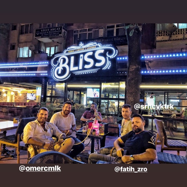 6/8/2019にTürker K.がBliss Cafeで撮った写真