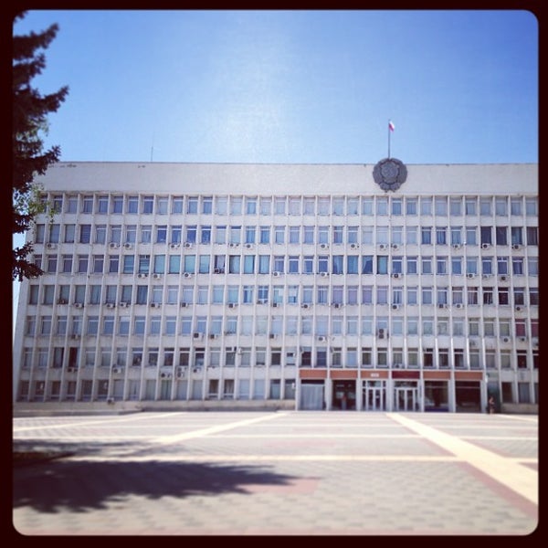 Суды города пятигорска. Администрация пятигорска. фото администрации пятигорска. пятигорск 286.