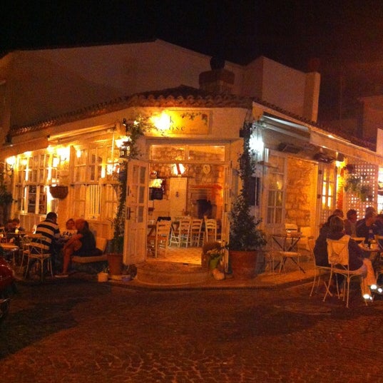 Köşe Kahve Café