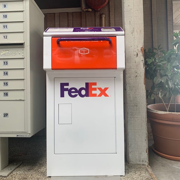 fedex drop box near me pickup times