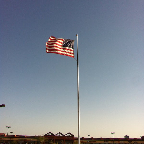 Photo taken at Barstow Factory Outlets by Raymond C. on 4/26/2013