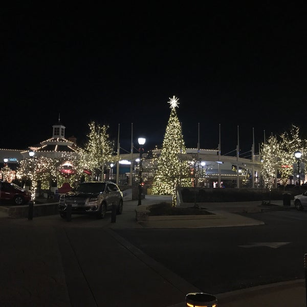 Photo taken at The Promenade Shops at Saucon Valley by Anita 🌊 on 12/19/2018