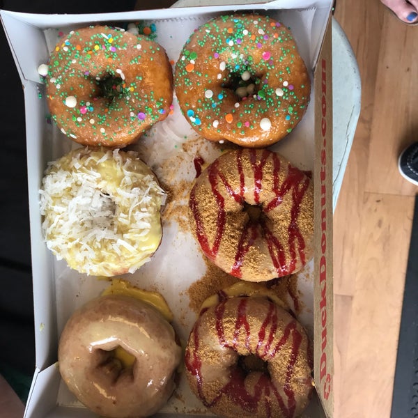 Foto scattata a Duck Donuts da Anita 🌊 il 3/31/2018