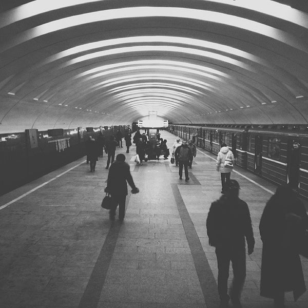 Цой у метро кантемировская