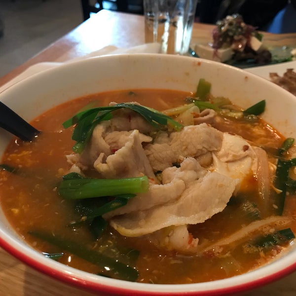 Photo prise au Tabata Noodle Restaurant par Tomoaki M. le7/22/2019