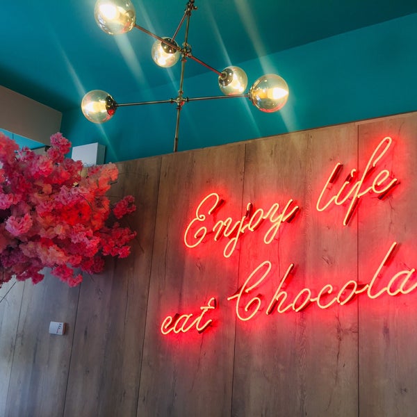 10/24/2019 tarihinde Fatma A. K.ziyaretçi tarafından Moda Çikolatacısı'de çekilen fotoğraf