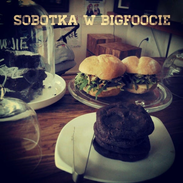 Foto tirada no(a) Bigfoot Coffee Shop por Agnieszka D. em 3/22/2014