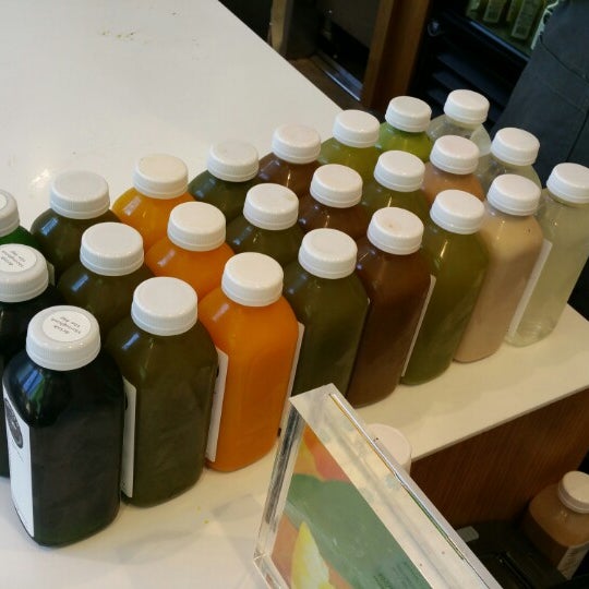 Photo taken at Pressed Juicery by Jonathan C. on 3/29/2015