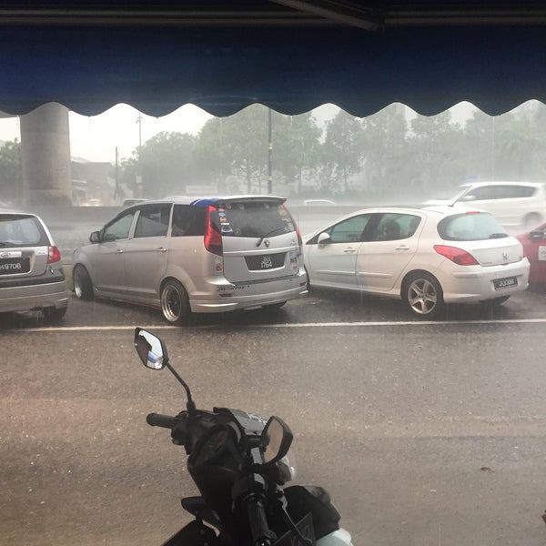 Bangunan Abu Kassim Building
