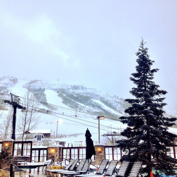 Photo taken at Marriott&#39;s MountainSide by Kiki F. on 1/2/2014