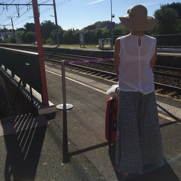 Photos à Gare SNCF de SaintJeandeLuz Ciboure Place de Verdun