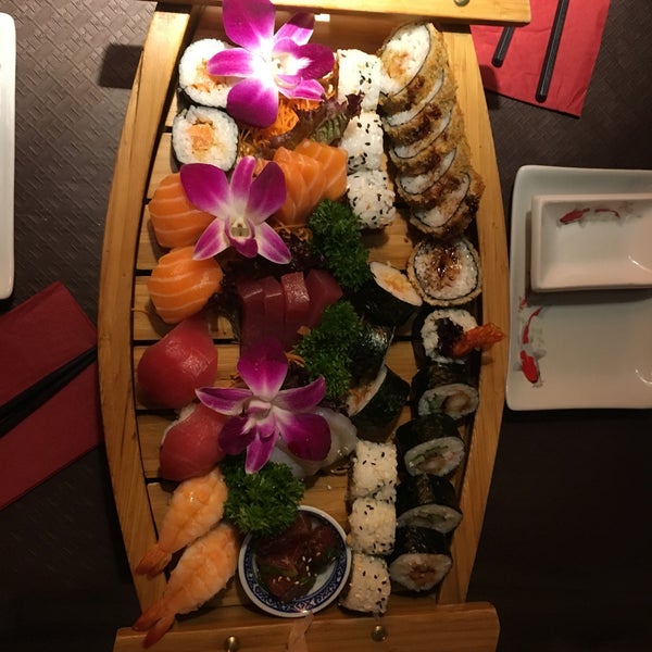 Photo taken at Sushi Palace by Maria 🍉 on 12/9/2017