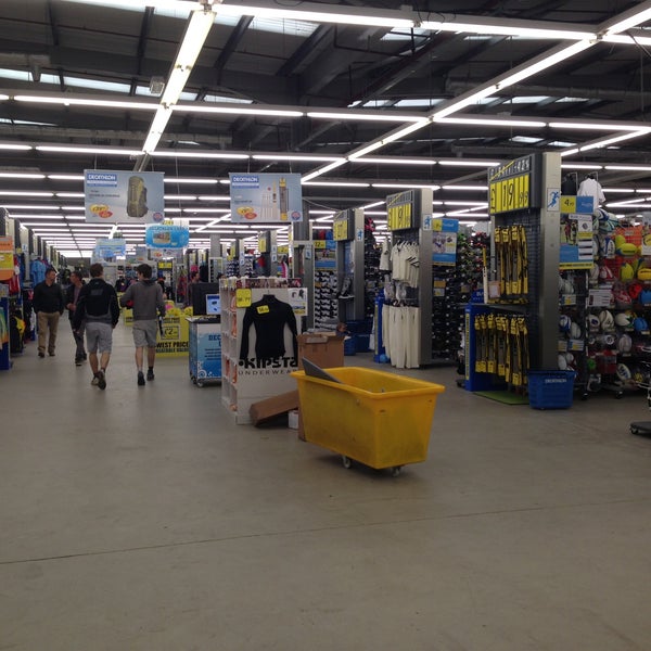 decathlon surrey quays