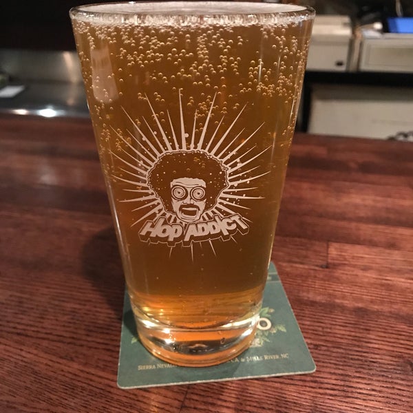 Photo taken at STONE Craft Beer &amp; Whisky Bar by StR J. on 11/29/2018