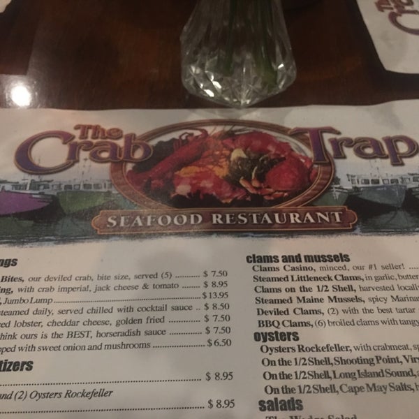 Снимок сделан в Crab Trap Restaurant пользователем Nicole D. 7/22/2017
